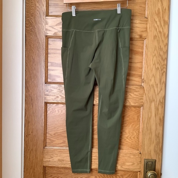 Push FWD Olive Green Training 7/8 Leggings - Picture 3 of 13